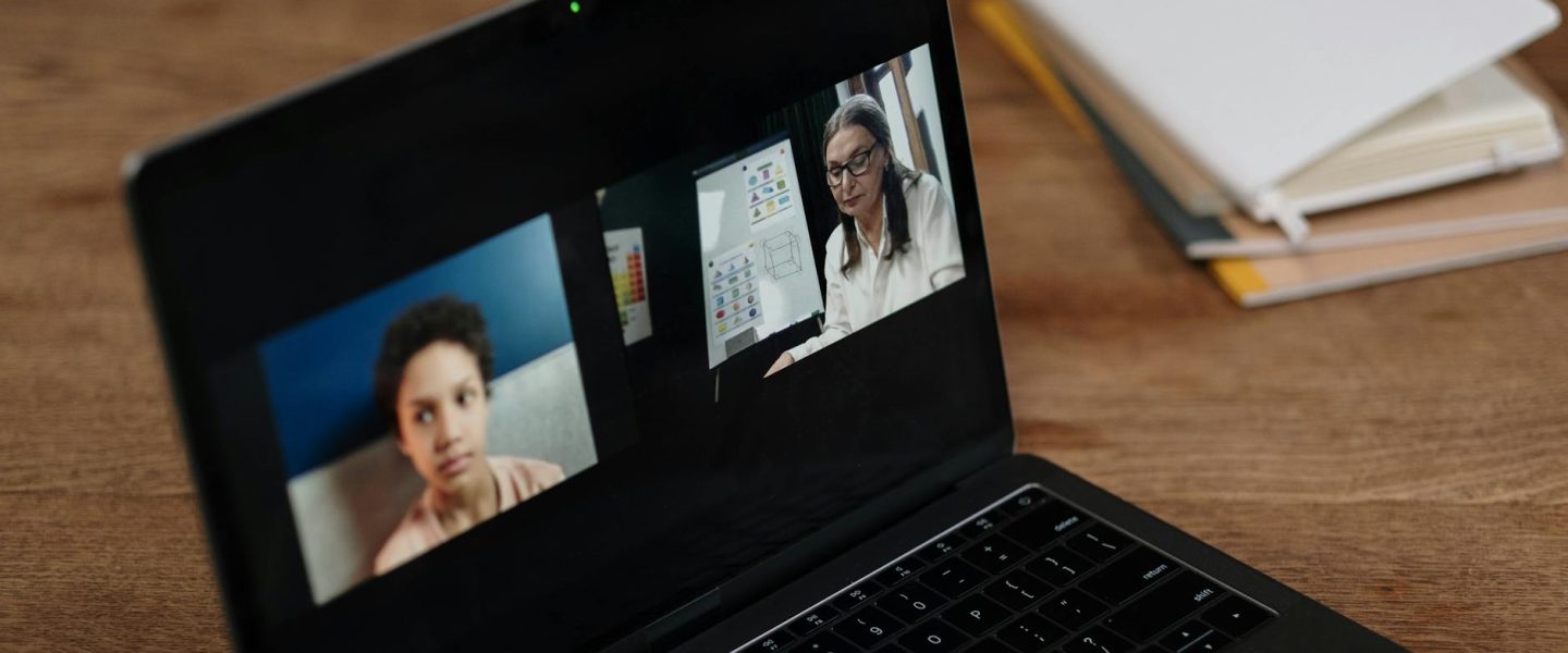 Charla sobre seguridad en entornos SIP